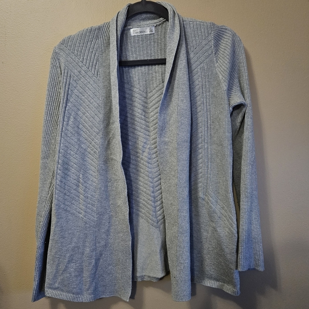 89th And Madison Women's Size S Gray Knit Open Cardigan